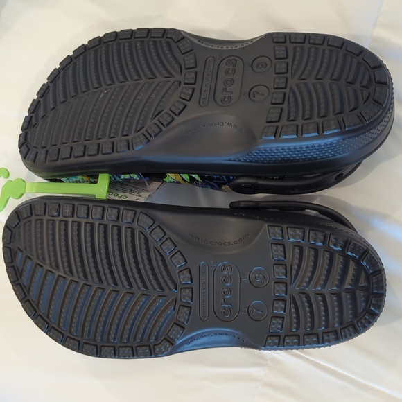 Crocs Disney Lion King M7W9 NWT - Picture 7 of 8